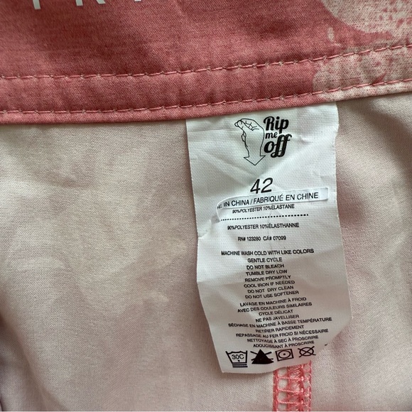 Travis Mathew Swim Trunks- Macadamia Nut Heather Blush - Size 42 - Picture 4 of 5